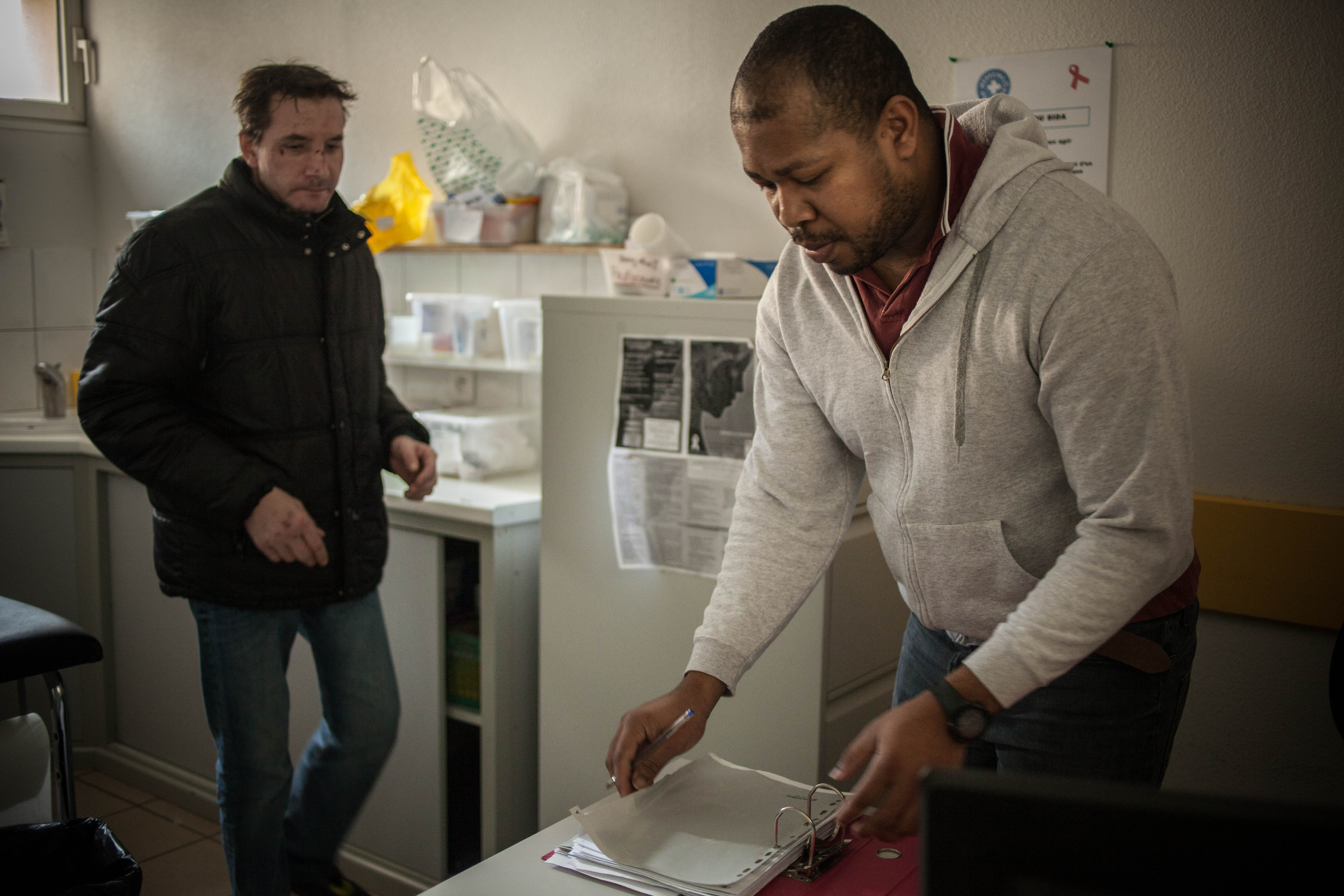 Mise situation d'un professionnel du secteur de la lutte contre l'exclusion